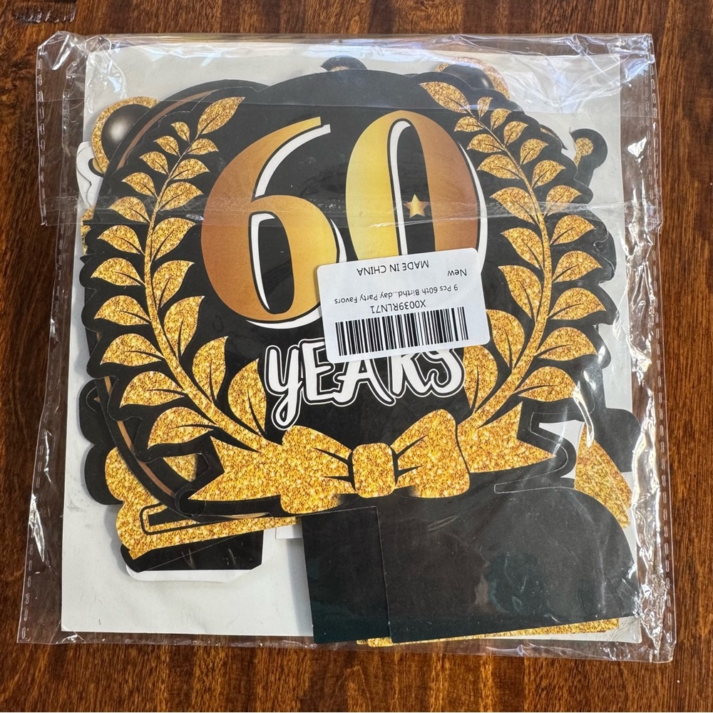 60th Birthday Party Decoration Set - Gold and Black
